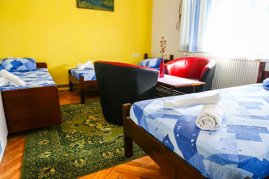 The Comfy Hostel Skopje Phòng bức ảnh