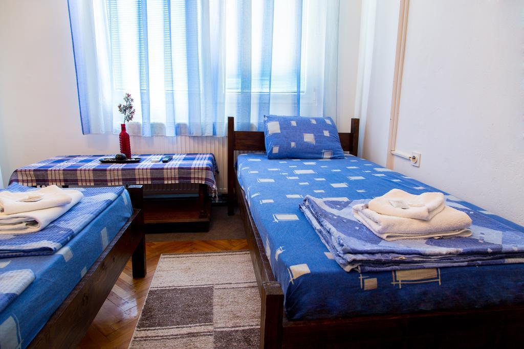 The Comfy Hostel Skopje Ngoại thất bức ảnh